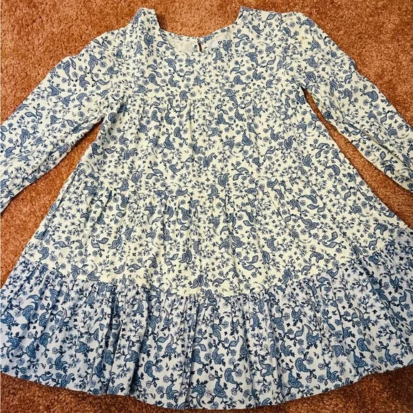 2 old navy dresses size 4T - Picture 4 of 5